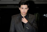 Maxime Bouttier mengungkap aturan jam malam untuk istrinya, Luna Maya.Foto: instagram/@bouttier_maxime