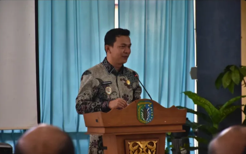 Wabup Florensius Ronny Buka Konsultasi Publik Kedua RTRW Kabupaten Sintang 2025.(Foto: instagram/@diskominfosintang)