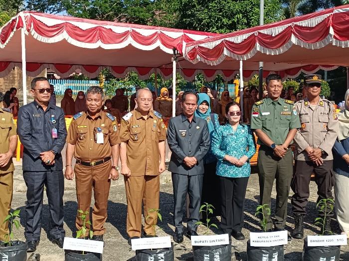Bupati Sintang Resmikan Lomba Menanam Cabai 2025 untuk OPD dan Kelurahan, Dukung Upaya Tekan Inflasi