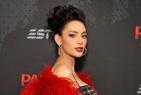 Erika Carlina Tampil Glamor di Gala Film Pabrik Gula, Sorot Publik Mengarah ke Kisah Pribadinya.(Foto: instagram/@eri.carl)