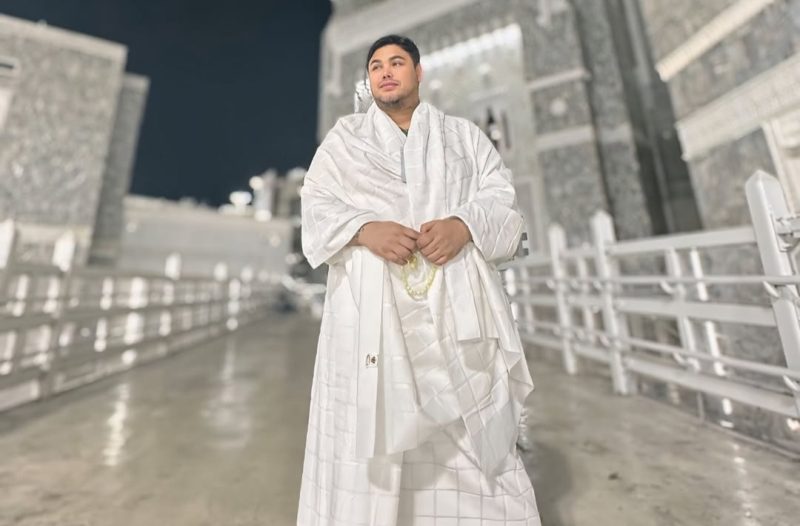Ivan Gunawan di Tanah Suci: Momen Khusyuk Saat Menunaikan Ibadah Haji.(Foto: instagram/ivan_gunawan)