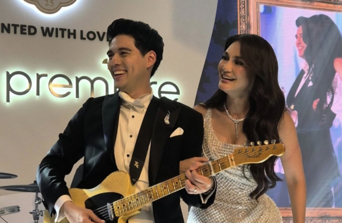 Luna Maya dan Maxime Bouttier Tampil Mesra di Resepsi, Gaun Glamor & Gitaran Romantis.(Foto: instagram/@lunamaya)