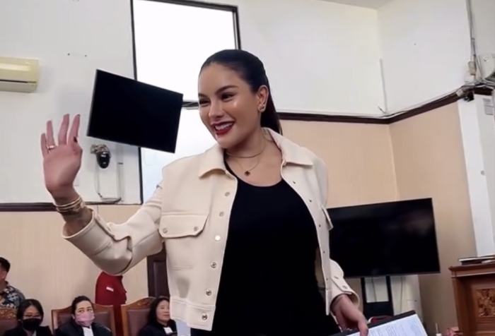 Nikita Mirzani Tersenyum Saat Hadiri Sidang Dugaan Pemerasan di PN Jakarta Selatan.(Foto: instagram/@nikitamirzanimawardi_172)