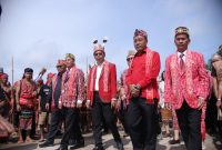 Bupati Sintang dan Tokoh Adat Hadiri Pembukaan Gawai Dayak 2025.(Foto: Kominfo sintang)