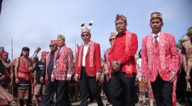 Bupati Sintang dan Tokoh Adat Hadiri Pembukaan Gawai Dayak 2025.(Foto: Kominfo sintang)