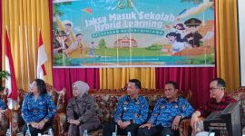 Program Jaksa Masuk Sekolah Hybrid di Sintang edukasi hukum pelajar, cegah bullying & kekerasan sejak dini bersama Kejari dan Pemkab.(Foto: Kominfo Sintang)