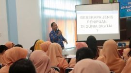 Kominfo Sintang Ajak DWP Sintang Cerdas dan Bijak Gunakan Media Sosial.(Foto: Kominfo Sintang)