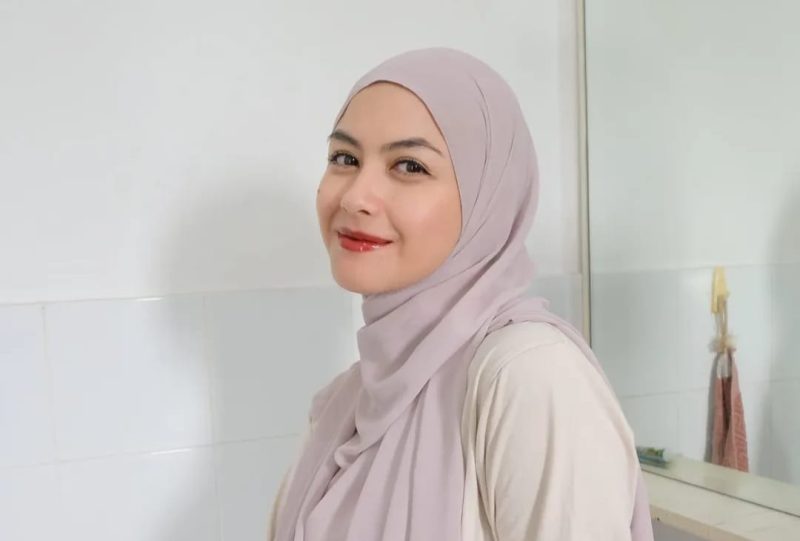 Revalina S Temat Masih Sering Dipanggil Bawang Putih, Ungkap Rahasia Wajah Awet Muda.(Foto: instagram/@vatemat)