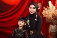 Pesta Ulang Tahun Mewah Moana & Ria Ricis dengan Busana Hitam Elegan.(Foto: instagram/@riaricis1795)