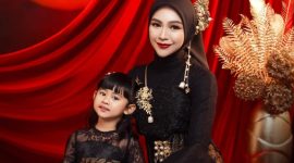 Pesta Ulang Tahun Mewah Moana & Ria Ricis dengan Busana Hitam Elegan.(Foto: instagram/@riaricis1795)