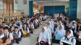 MPLS SMA Negeri 4 Sintang: Edukasi Bijak Bermedsos untuk Siswa Baru.(Foto: Kominfo Sintang)