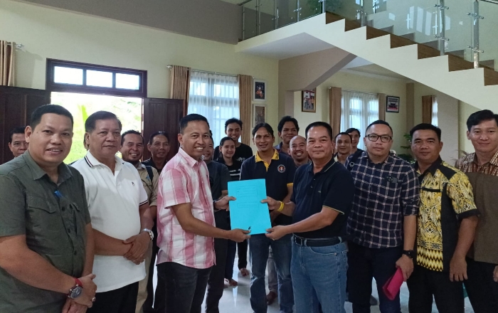 DAD Sintang Resmi Bubarkan Panitia Gawai Dayak 2025 dengan Sukses.(Foto: Kominfo Sintang)