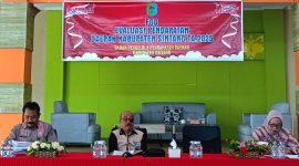 Sekda Sintang Beberkan Strategi Dongkrak PAD, Target 2025 Capai Rp211 Miliar.(Foto: Kominfo Sintang)