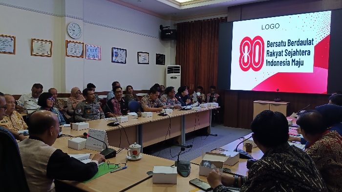 Sekda Sintang Siapkan HUT RI ke-80, Pameran Pembangunan Digelar 10 Hari.(Foto: Kominfo Sintang)