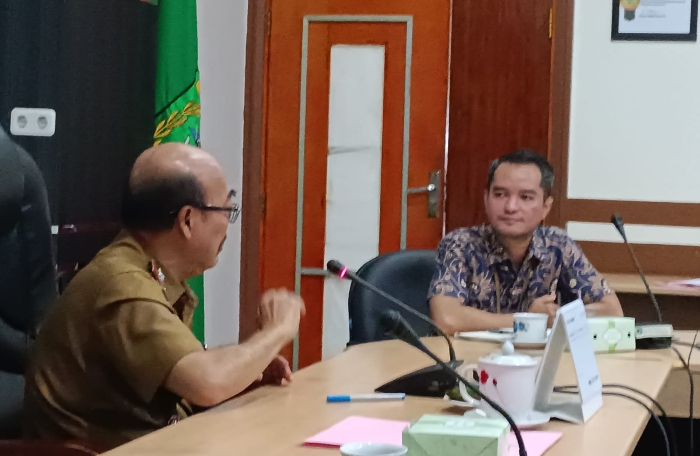 Sekda Sintang Pimpin Rapat Bahas Strategi Peningkatan PAD dan Efisiensi APBD 2026