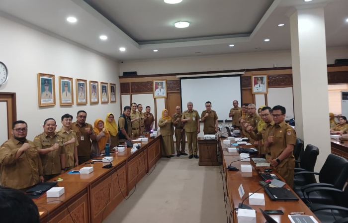 Sekda Sintang Hadiri Forum Penataan Ruang Kalbar, Bahas Sinkronisasi RTRW 2024–2043.(Foto: Kominfo Sintang)