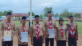 Peduli Pramuka, Bupati dan Wabup Sintang Terima Penghargaan Kwarnas dan Kwarda Pramuka.(Foto: Kominfo Sintang)