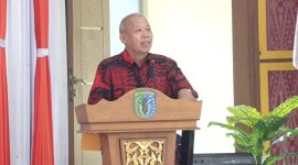 Mantan Bupati Sintang periode 2005–2015, Milton Crosby.(Kominfo Sintang)