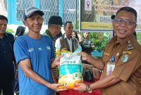 Distribusi Beras Murah di Sintang: Pemkab Salurkan Komoditas GPM Jelang Natal dan Tahun Baru.(Kominfo Sintang)