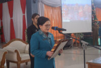 Ketua Tim Penggerak PKK Kabupaten Sintang, Ny. Hermina Bala