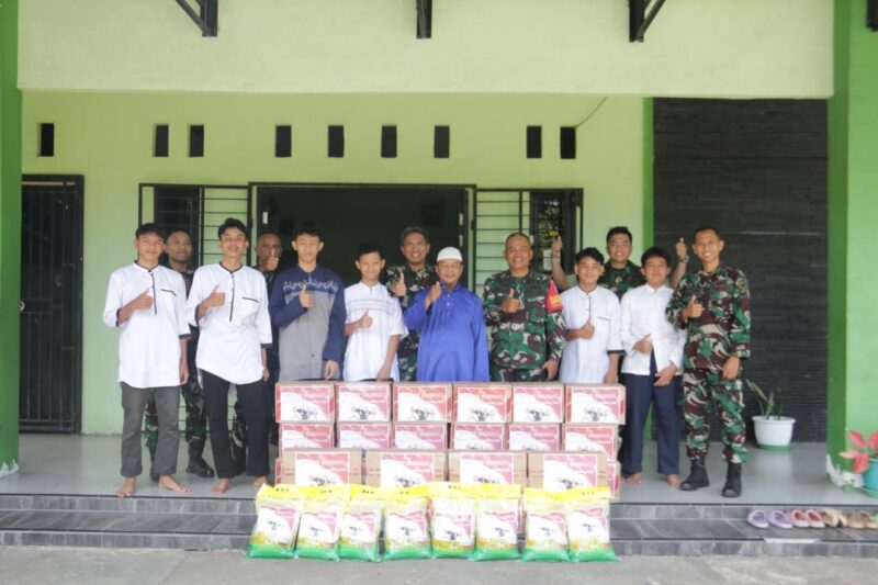 Tutup Pengabdian di Kalbar, Mayjen TNI Jamallulael Salurkan Bantuan ke 10 Panti Asuhan