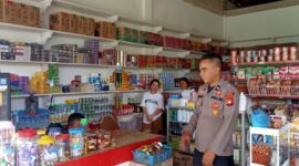 Jaga Kamtibmas Kondusif, Polsek Sebangki Lakukan Sambang Humanis ke Toko Warga