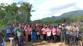 Sinergi TNI dan Petani Sambas, Semai Benih Padi Perdana Dukung Ketahanan Pangan