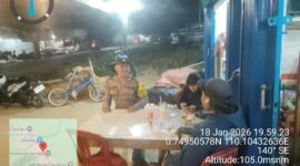 Patroli Malam Humanis Polsek Air Besar Jaga Kamtibmas