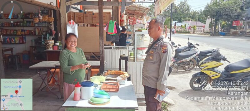 Sambangi Masyarakat, Polsek Mempawah Hulu Ajak Jaga Keamanan Lingkungan