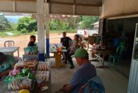 Patroli Siang Polsek Sebangki, Polisi Sambangi Warga dengan Penuh Keakraban