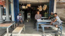 Polisi Aktif Sapa Warga Mandor, Patroli Dialogis Cegah Aksi Kejahatan