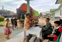 Gerakan Pangan Murah di Sanggau, Koramil Tayan Hulu Hadir Bersama Bulog