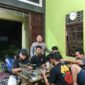 Suasana Akrab Jumat Malam, Polsek Sengah Temila Ajak Warga Jaga Kamtibmas
