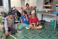 Duduk Santai Bersama Ibu-Ibu, Polsek Sebangki Perkuat Kamtibmas