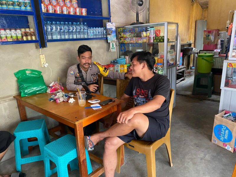 Brigadir Yogi Ajak Warga Mempawah Hulu Aktif Jaga Kondusifitas Melalui Patroli Sambang