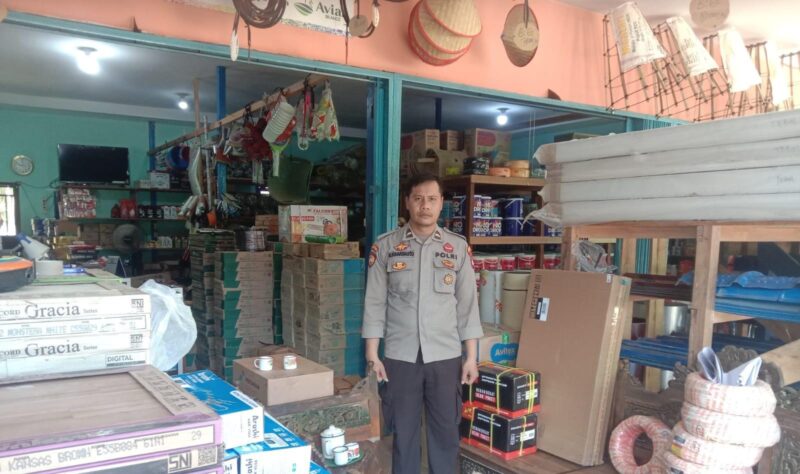 Polisi Hadir di Hari Libur, Patroli Siang Polsek Sebangki Jaga Kamtibmas