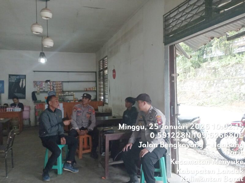 Dekatkan Diri dengan Warga, Polsek Sebangki Gelar Patroli Dialogis