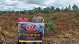 Pendekatan Persuasif, Polisi Nanga Pinoh Ingatkan Bahaya Karhutla