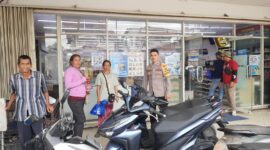 Patroli Dialogis Polsek Mandor Bangun Kepercayaan Publik