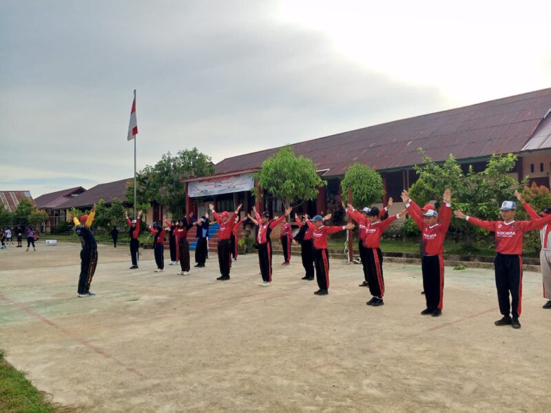 Aiptu Yanto Pimpin Pelatihan IKAPARA untuk Siswa SMAN 2 Nanga Pinoh