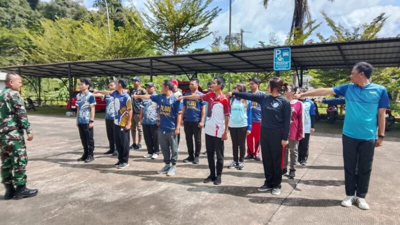 PLBN Entikong: Pelatihan PBB dan Bela Negara untuk Pegawai PPPK Baru oleh Babinsa