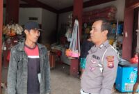 Bripka Albasit Sambangi Warga Desa Karangan, Titipkan Pesan Kamtibmas Humanis