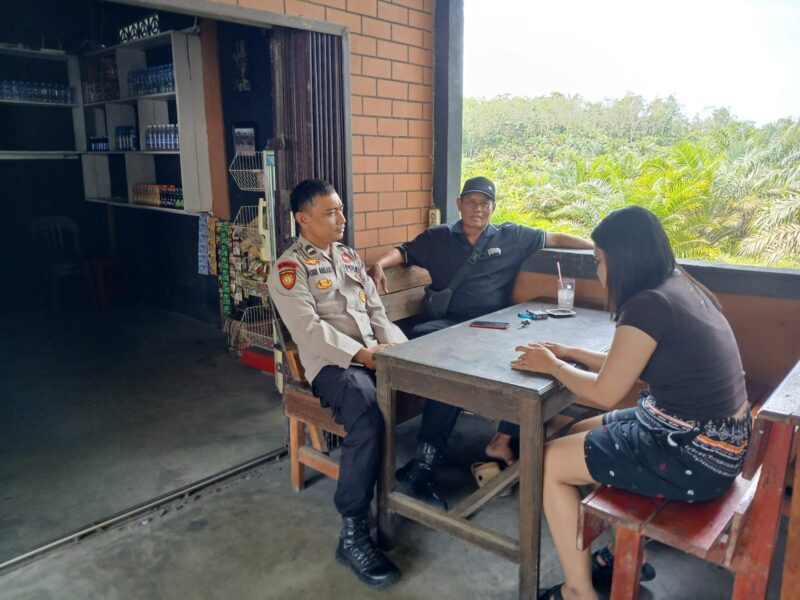 Polisi dan Warga Mandor Bersatu, Jumat Penuh Kehangatan dan Pesan Kamtibmas