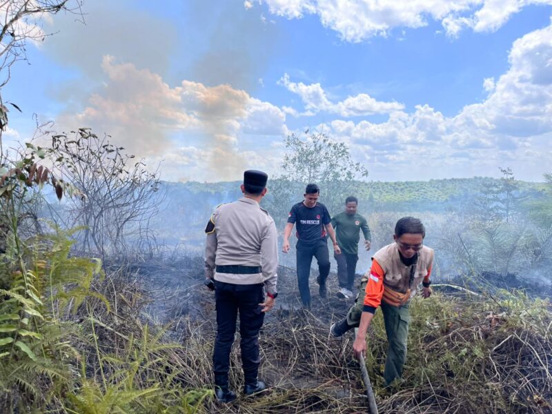 Sigap Padamkan Karhutla, 4 Lahan di Tebedak Ngabang Selamat dari Kerusakan