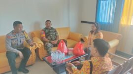 Kapolsek Simpang Dua Dialog Langsung dengan Warga Desa Semandang Kanan