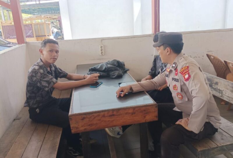 Polsek Menjalin Gencarkan Patroli Sambang di Desa Sepahat, Pererat Hubungan dengan Warga