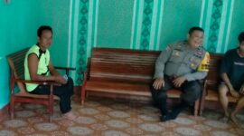 Bhabinkamtibmas Polsek Sebangki Bangun Keakraban Lewat Silaturahmi Warga