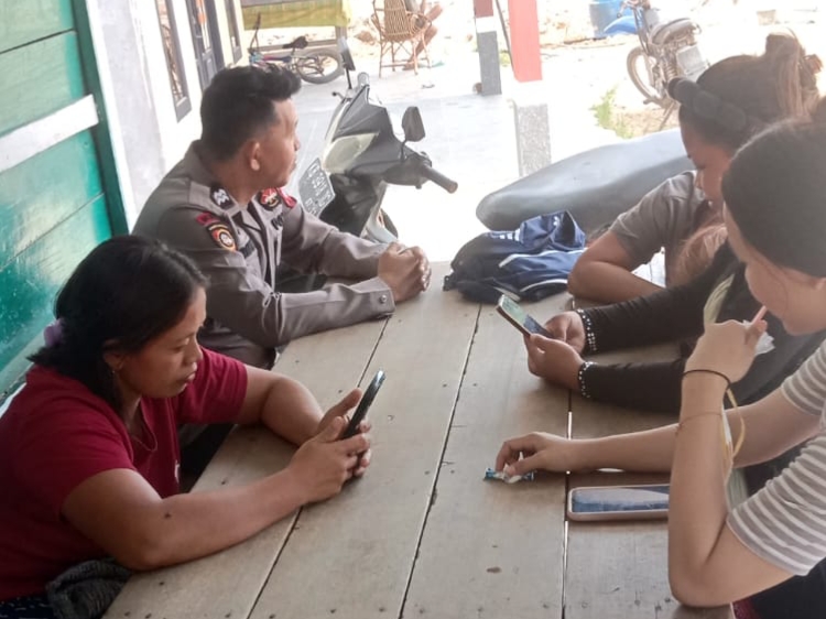 Polsek Sebangki Duduk Bersama Warga, Sampaikan Pesan Kamtibmas