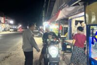 Polsek Mempawah Hulu Gelar Patroli Malam, Tingkatkan Keamanan dan Kamtibmas Desa Karangan