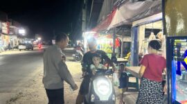 Polsek Mempawah Hulu Gelar Patroli Malam, Tingkatkan Keamanan dan Kamtibmas Desa Karangan